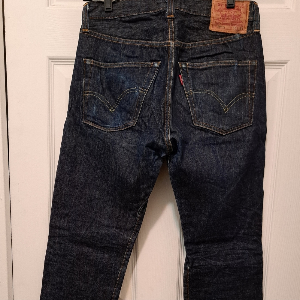 Levi's Straight Leg Jeans in Dark Indigo - Picture 2 of 4